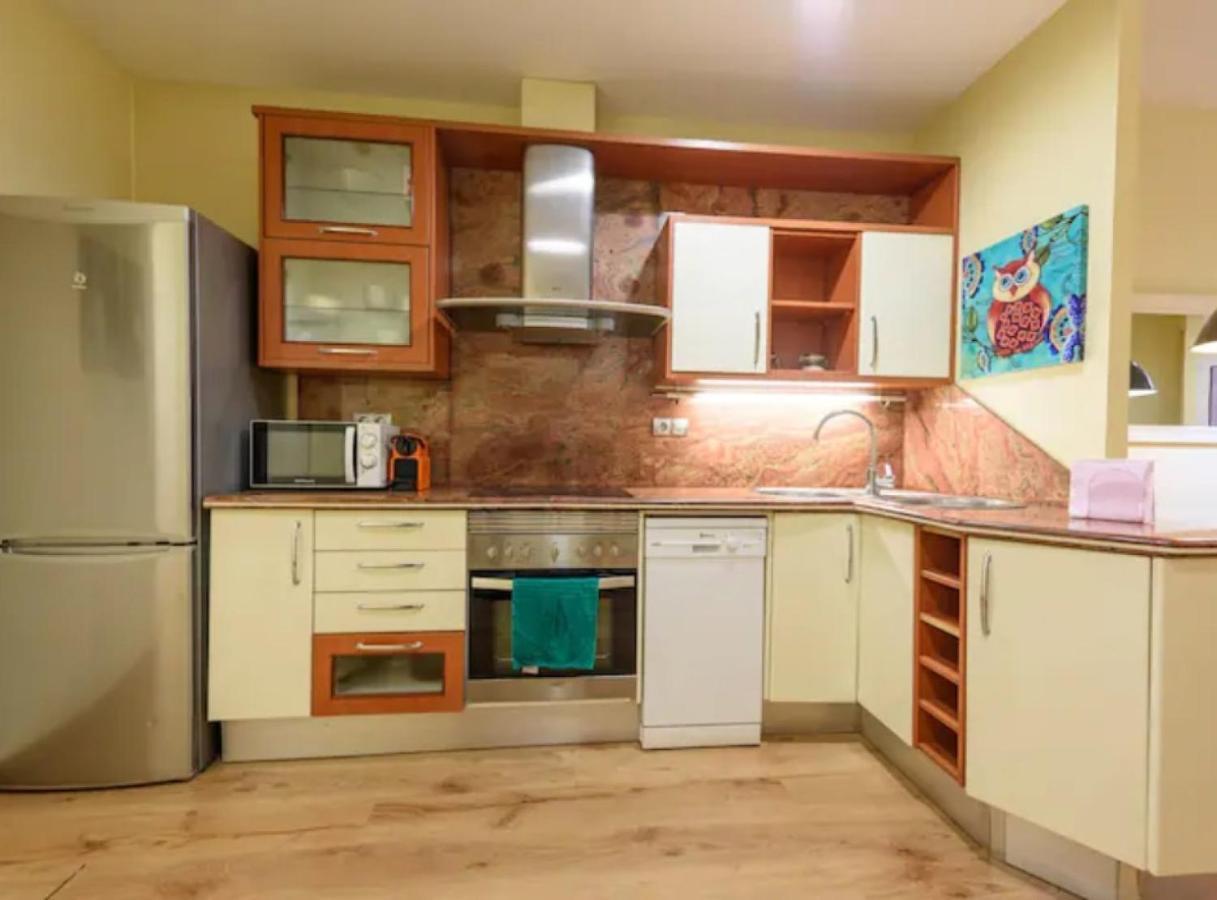 RamblasRentals Chic&Spacious Flat Pool Table 15M Ramblas - Parking - Wifi Barcelona Exterior foto