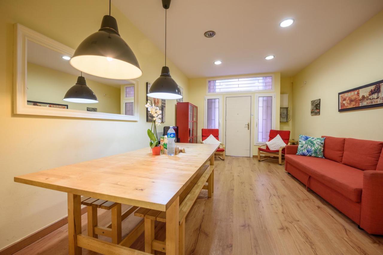 RamblasRentals Chic&Spacious Flat Pool Table 15M Ramblas - Parking - Wifi Barcelona Exterior foto